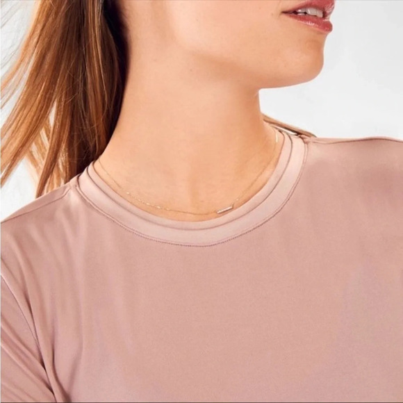 Fabletics Vivienne Cross Back Tee Short Sleeve Lilac Haze Women's XXS Pastel Gym - Picture 5 of 12